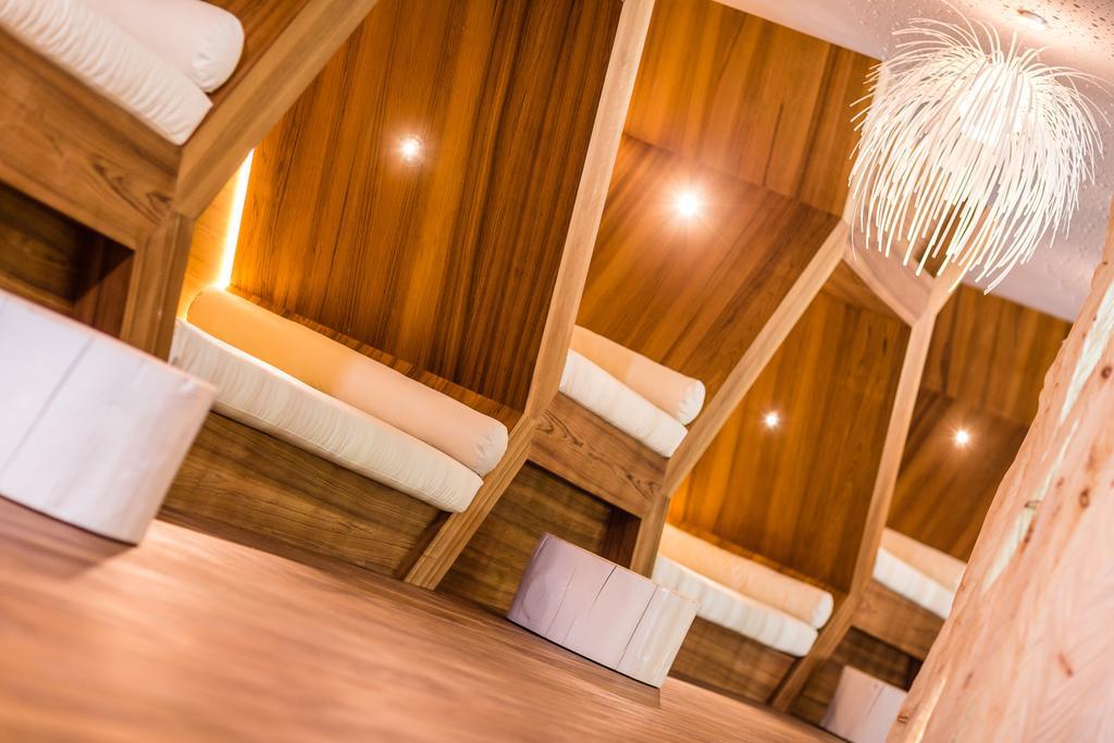 Alpine Luxury Spa Resort Schwarzenstein 루타고 외부 사진