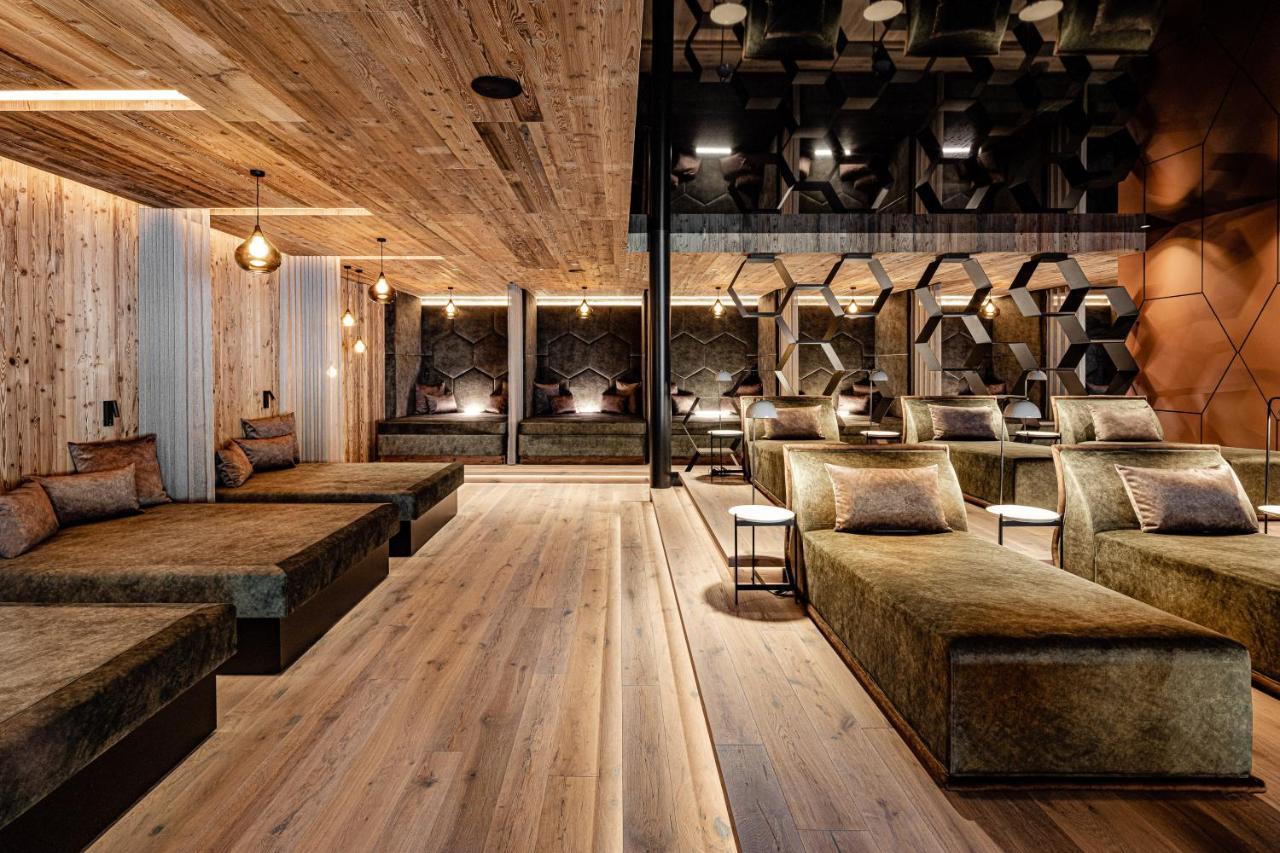 Alpine Luxury Spa Resort Schwarzenstein 루타고 외부 사진