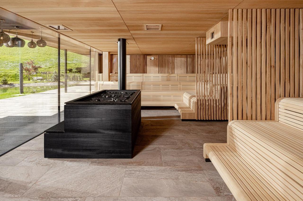 Alpine Luxury Spa Resort Schwarzenstein 루타고 외부 사진