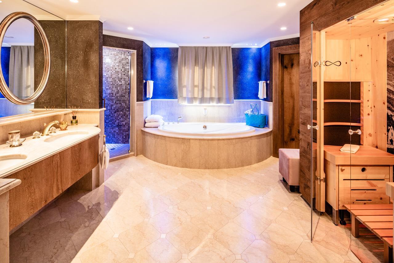 Alpine Luxury Spa Resort Schwarzenstein 루타고 외부 사진